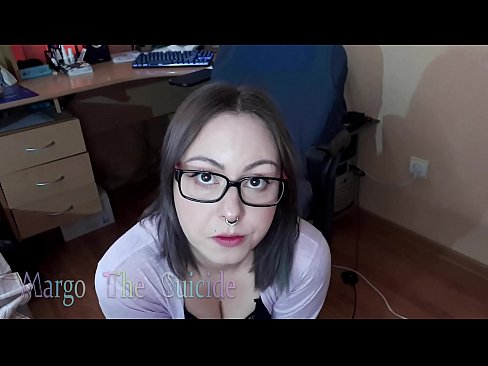 ❤️ Rapariga Sexy com Dildo de Óculos Chupa Profundamente na Câmara ️ Porno em nós pt.ru-pp.ru ❌️